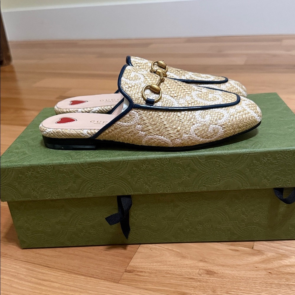 NEW Gucci raffia woven Princetown mules - Picture 5 of 8